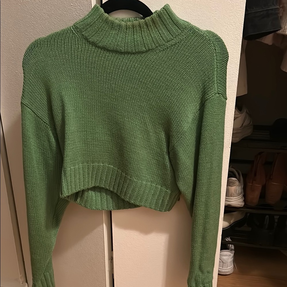 Green Turtleneck Cropped Sweater